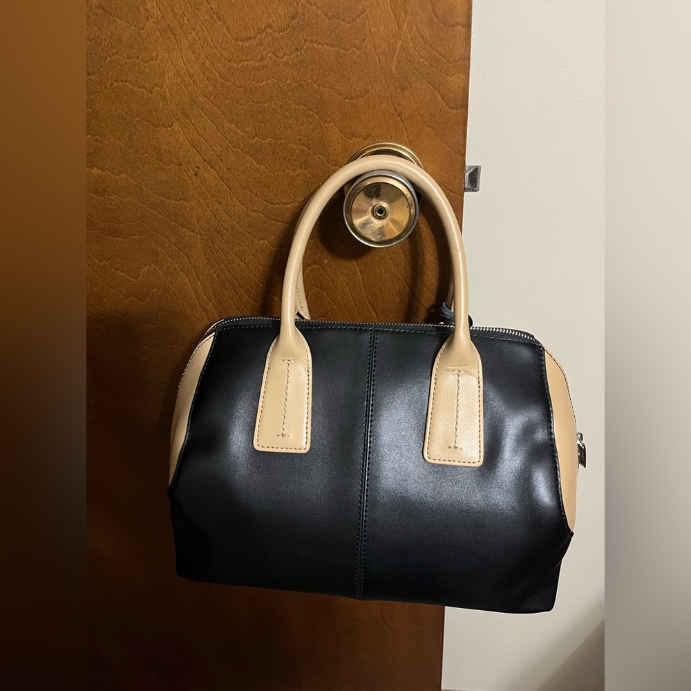 CHARLES JOURDAN PARIS NWT Black and Tan Leather Dome Satchel never carried - Picture 16 of 16